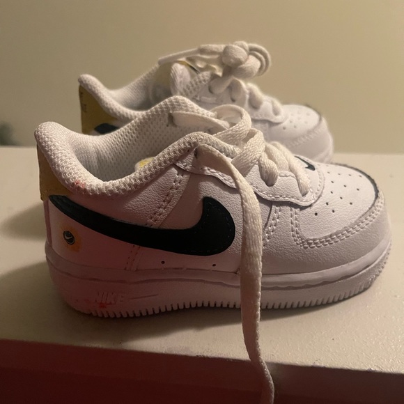 Air Force Ones 5C - Picture 2 of 4